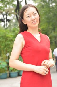 【小小嫂子摄影】公园里拍红裙嫂子