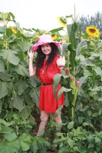 比较保守的熟女大姐追了整整一年