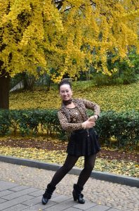 穿豹纹厚裤袜的阿姨