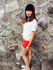 一位长腿人妻姐姐喜欢和她结伴出行