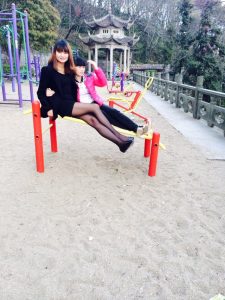 一位长腿人妻姐姐喜欢和她结伴出行