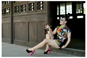 超短旗袍俏皮熟女人老心不老