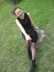 单位的熟女大姐最喜欢穿黑丝了