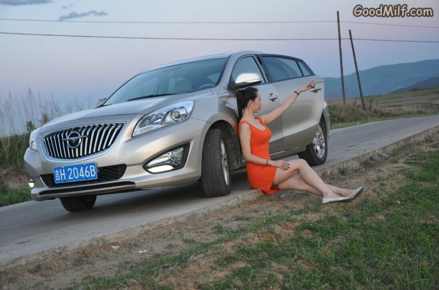 【媳妇当车模】美腿媳妇海马自驾游[第40张/共59张]