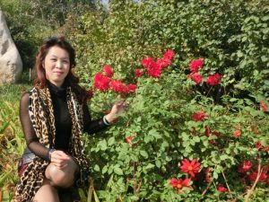 波浪长发大姐腿部丰满穿了精品渔网袜