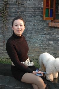 漂亮的气质贵妇游玩时拍的照片发给我看