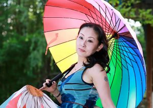 蓝裙大姐的高跟美腿超抚媚性感