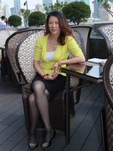 自己开公司的气质黑丝大姐