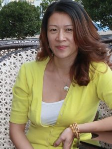 自己开公司的气质黑丝大姐