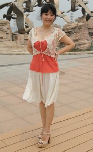 山阿姨山东海边秀脚