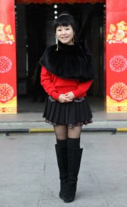 山阿姨性感可爱秀丝袜靴子