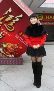 山阿姨性感可爱秀丝袜靴子