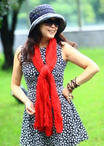 山阿姨给一位重庆熟妇拍照