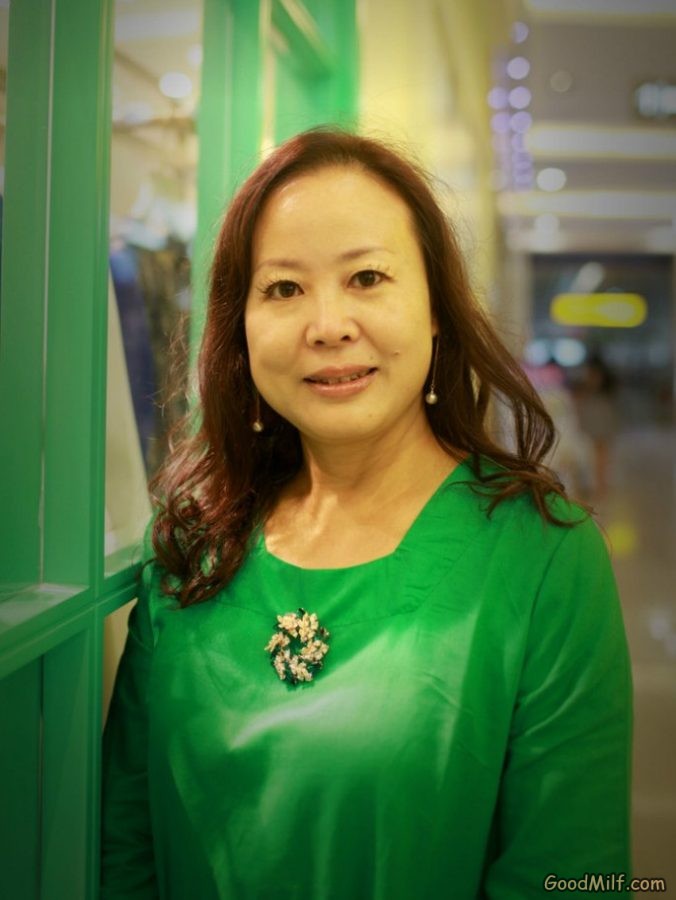 山阿姨给一位重庆熟妇拍照[第9张/共13张]