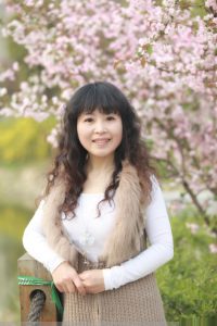 喜欢拍照的山阿姨长腿细高跟