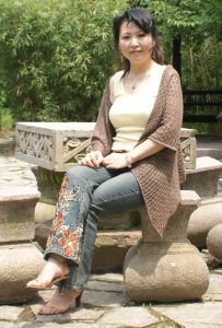 山阿姨上身丰满秀高跟美足