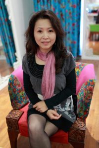 山阿姨去哪里都不忘记秀丝腿