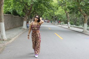 去山东出差负责招待的大姐