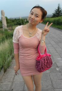 肉丝高跟外表清纯的小姐姐