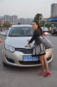 一位做销售的大姐喜欢尝试各种姿势