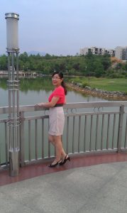 一位小学教师的高跟丝袜生活照片