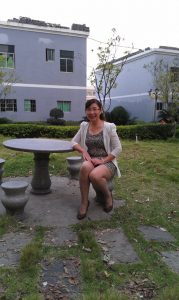 一位小学教师的高跟丝袜生活照片