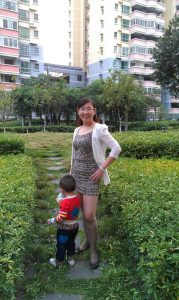 一位小学教师的高跟丝袜生活照片