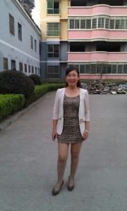 一位小学教师的高跟丝袜生活照片