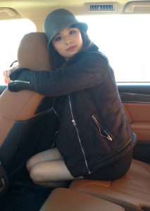 哈弗车主老婆的长靴子美腿