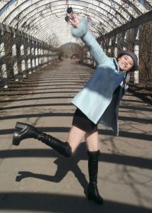 哈弗车主老婆的长靴子美腿