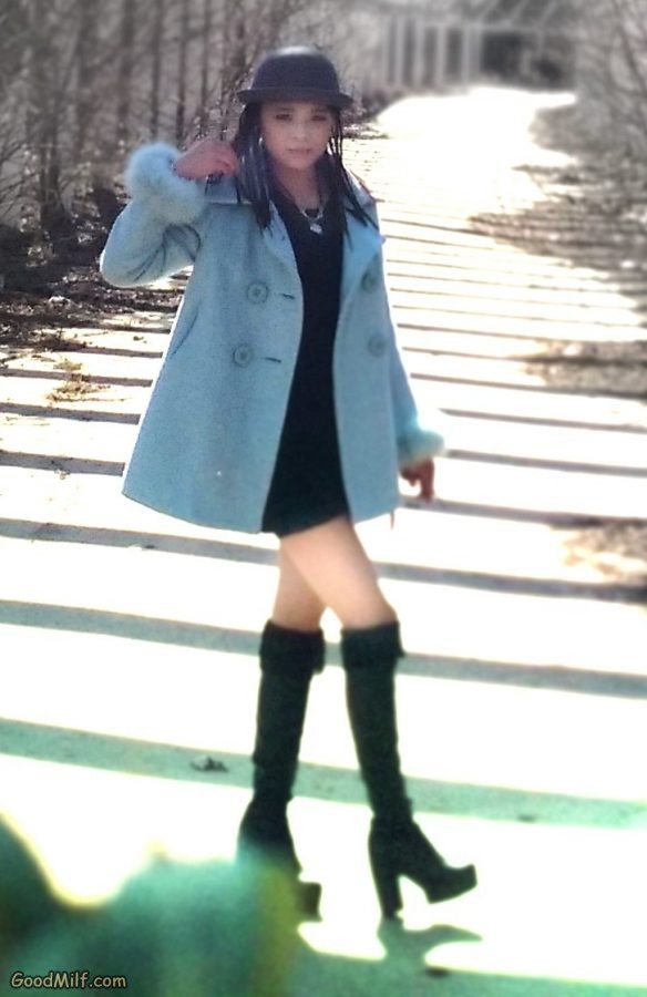 哈弗车主老婆的长靴子美腿[第24张/共26张]