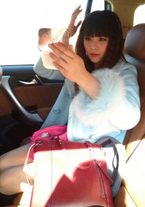 哈弗车主老婆的长靴子美腿