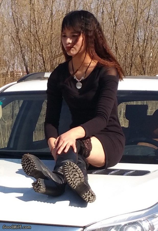 哈弗车主老婆的长靴子美腿[第3张/共26张]