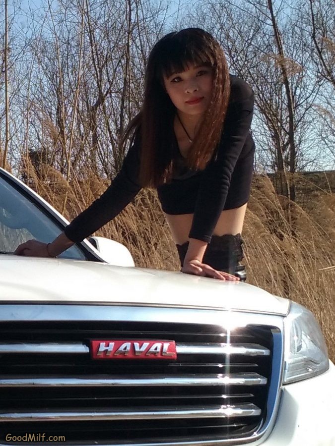 哈弗车主老婆的长靴子美腿[第7张/共26张]