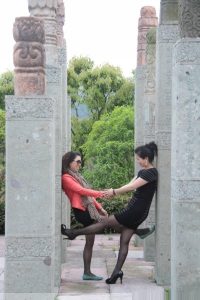 雨阿姨和闺蜜的黑丝