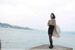 雨阿姨和闺蜜的黑丝