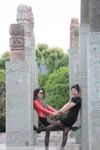 雨阿姨和闺蜜的黑丝