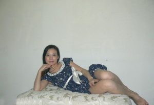 优雅妩媚的熟女还是喜欢她的腿