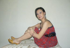 优雅妩媚的熟女还是喜欢她的腿