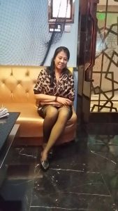 一帆风顺阿姨黑丝肥腿有感觉3