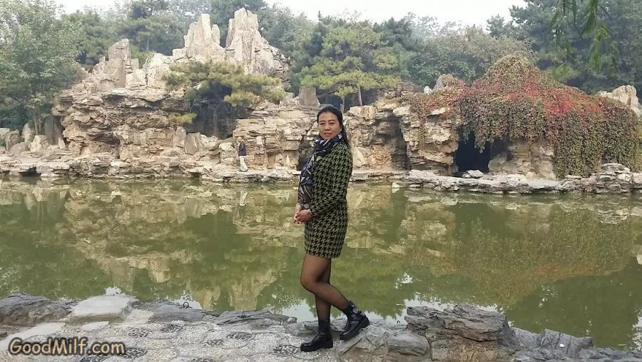 一帆风顺阿姨黑丝肥腿有感觉3[第4张/共10张]