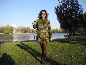 一帆风顺阿姨冬日里大衣裤袜