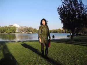 一帆风顺阿姨冬日里大衣裤袜