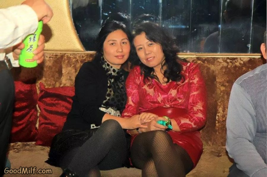 一帆风顺阿姨KTV里黑丝裤袜[第1张/共16张]