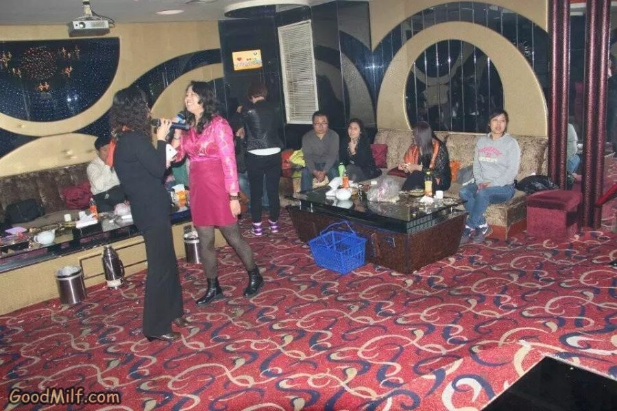 一帆风顺阿姨KTV里黑丝裤袜[第16张/共16张]