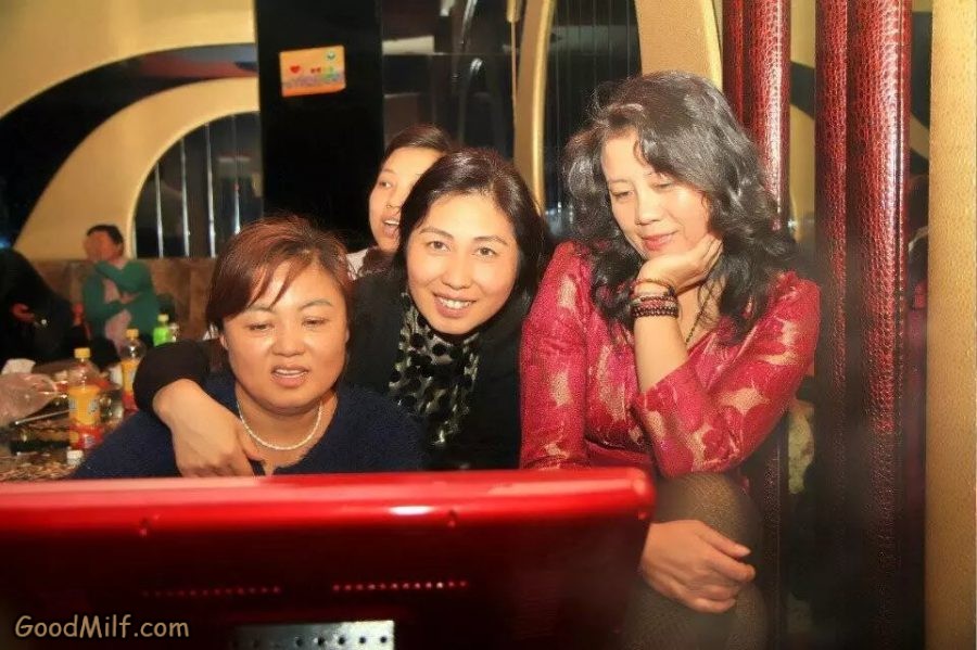 一帆风顺阿姨KTV里黑丝裤袜[第4张/共16张]