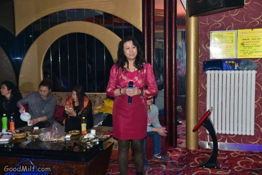 一帆风顺阿姨KTV里黑丝裤袜[第5张/共16张]