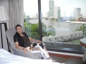 一帆风顺阿姨骚脚丫子泰国游