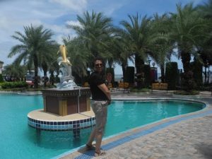 一帆风顺阿姨骚脚丫子泰国游