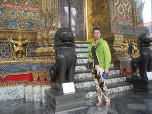 一帆风顺阿姨骚脚丫子泰国游